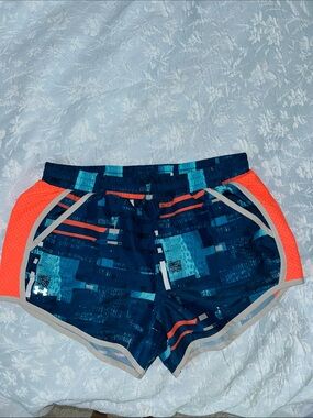 Under Armour women’s running shorts M
